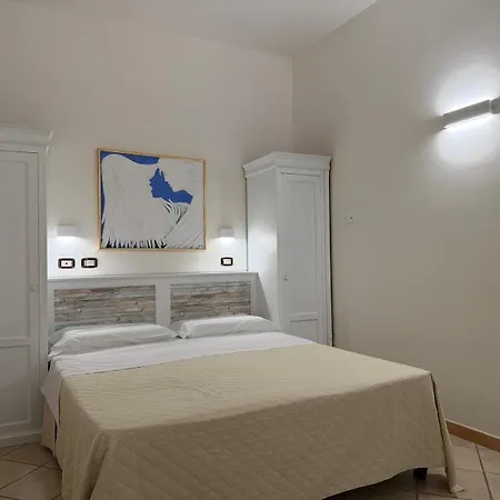 Riviera 3*